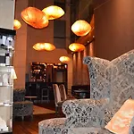Nexus & Hotel 4*
