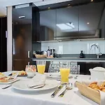 Hotel Nexus & 4*