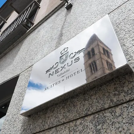 Nexus & Hotel 4*