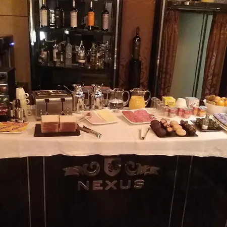 Nexus & Hotel 4*