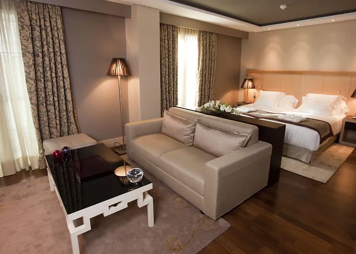 Nexus & 4* Valladolid